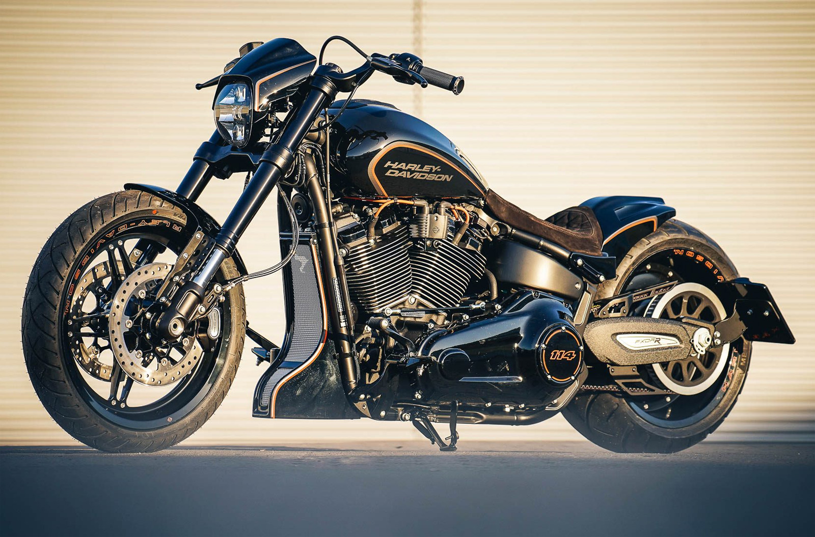 Side-Mount Taillight License Plate Black For Harley Davidson Screamin Eagle