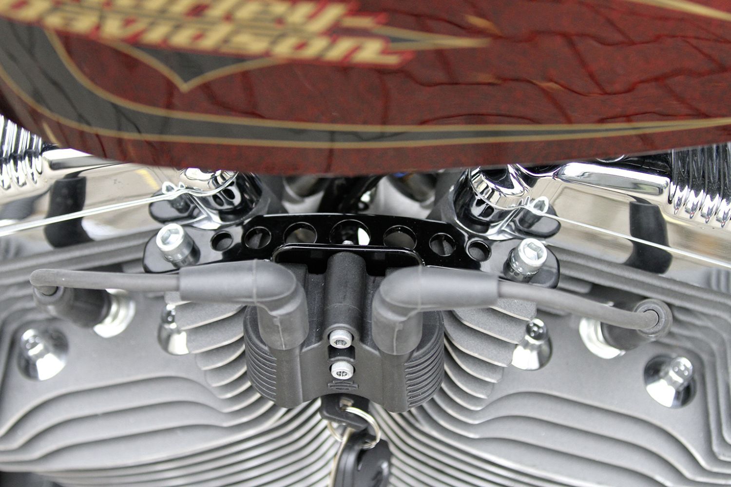 Harley Davidson Zündspulenhalter Sportster Forty-Eight 48 Muster 