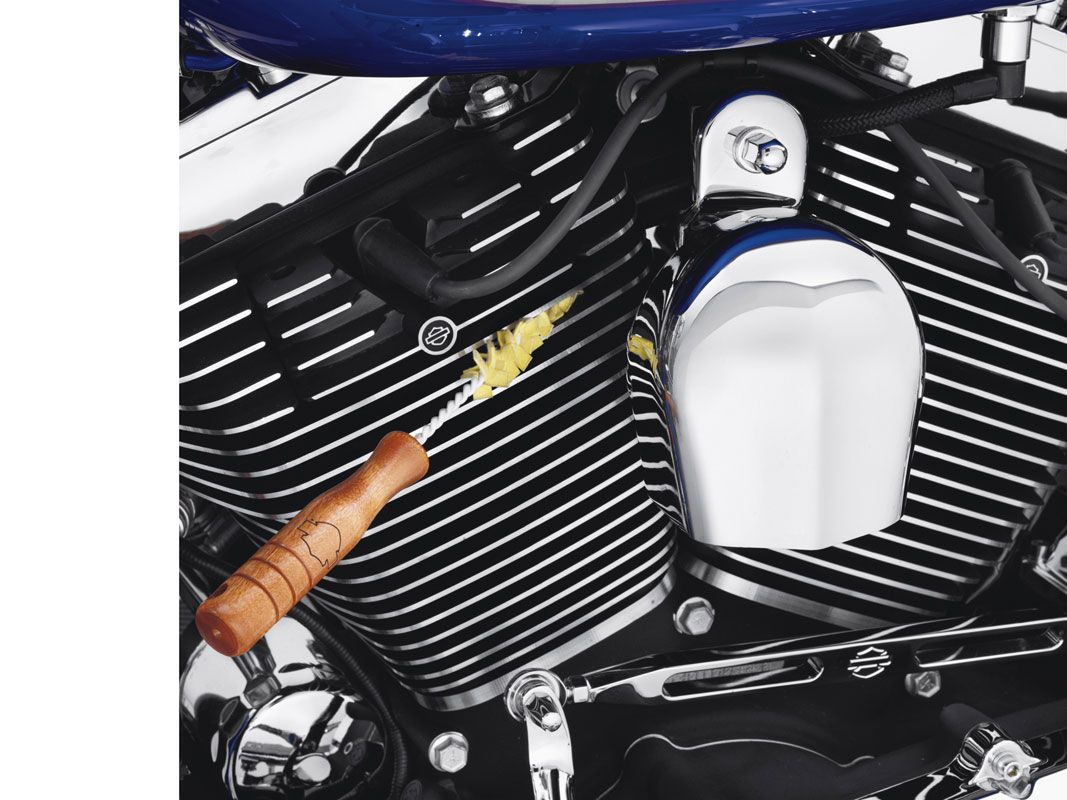 94844 10 Harley Davidson Cleaning Brush Kit